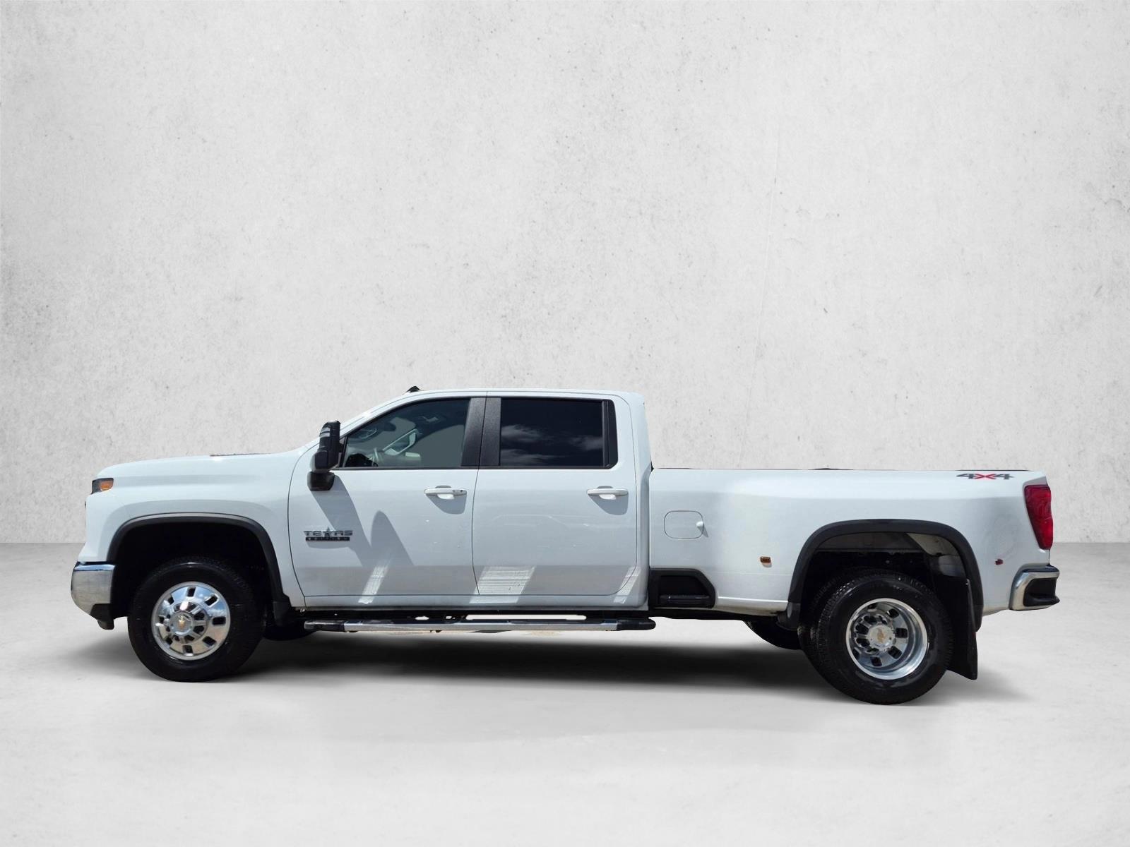 Thumbnail: 2025 Chevrolet Silverado 3500 - 2