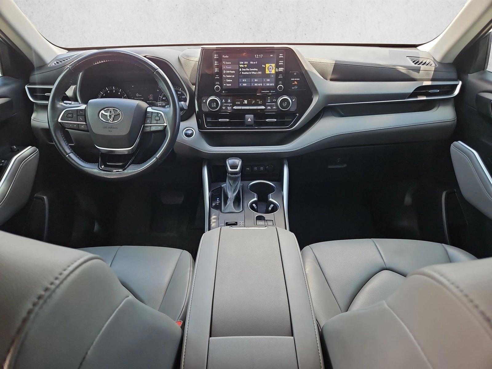 Thumbnail: 2020 Toyota Highlander - 3