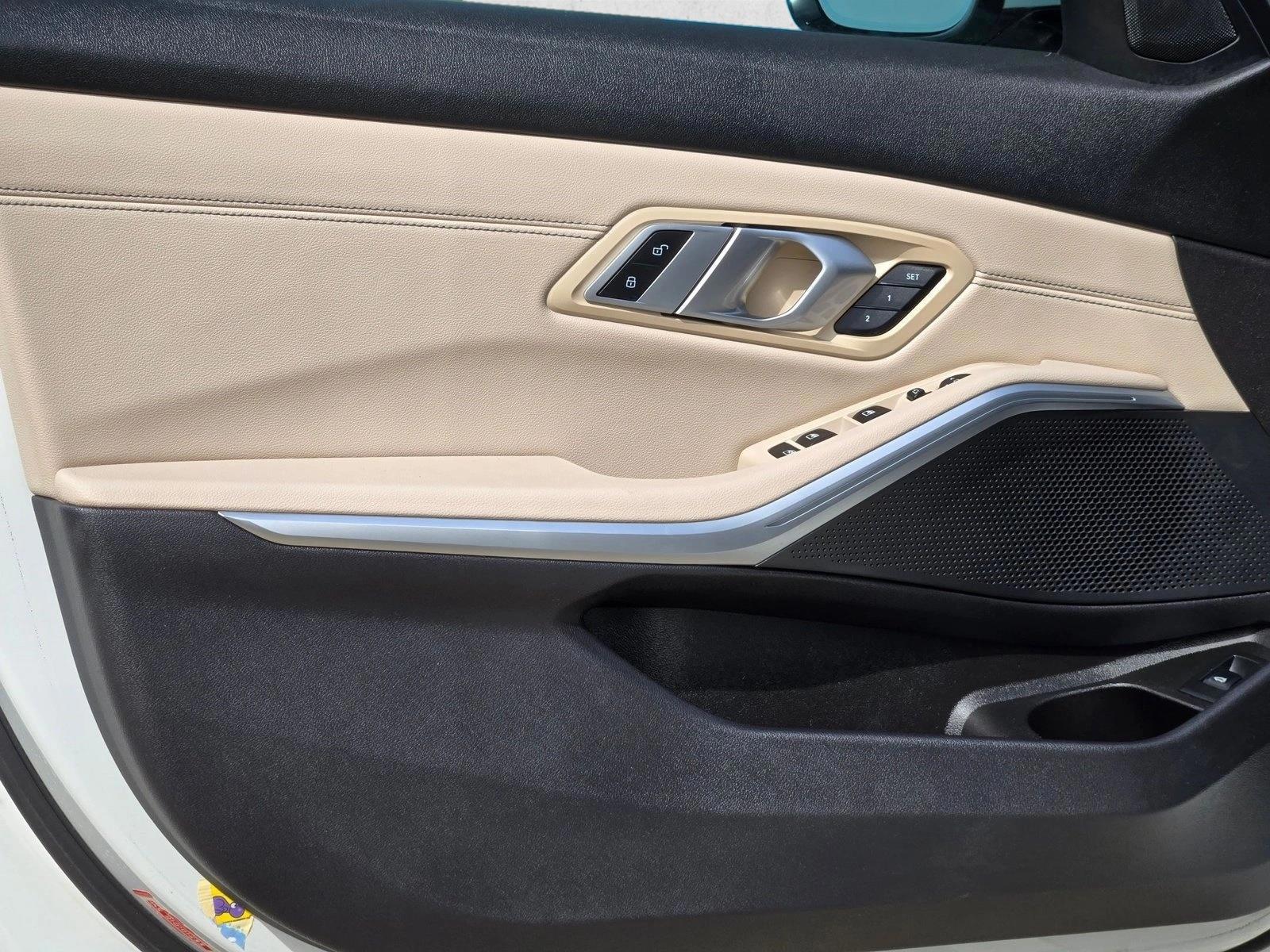 2022 BMW 3 Series 330i - Photo 10