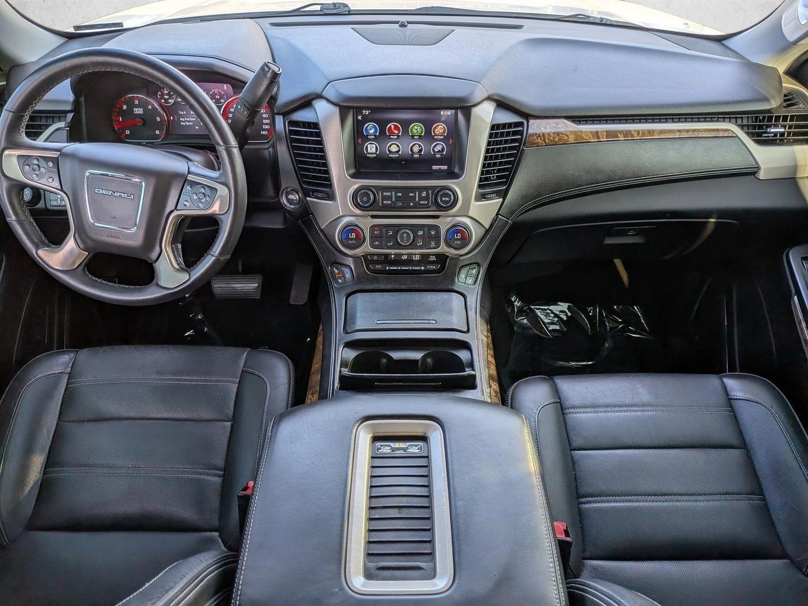 Thumbnail: 2015 GMC Yukon - 3