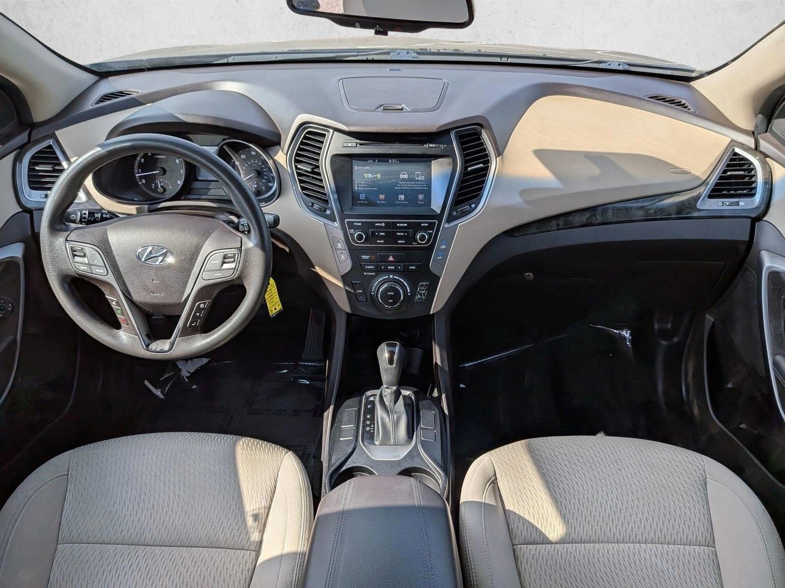 Thumbnail: 2017 Hyundai Santa Fe - 3