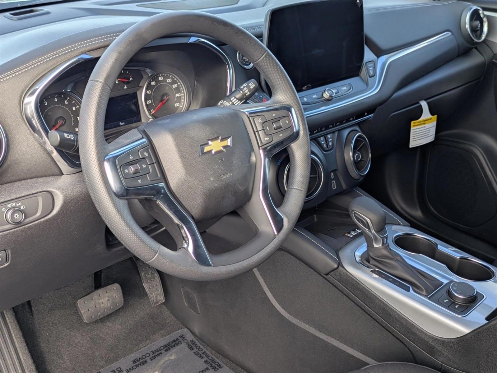 Thumbnail: 2026 Chevrolet Blazer - 3