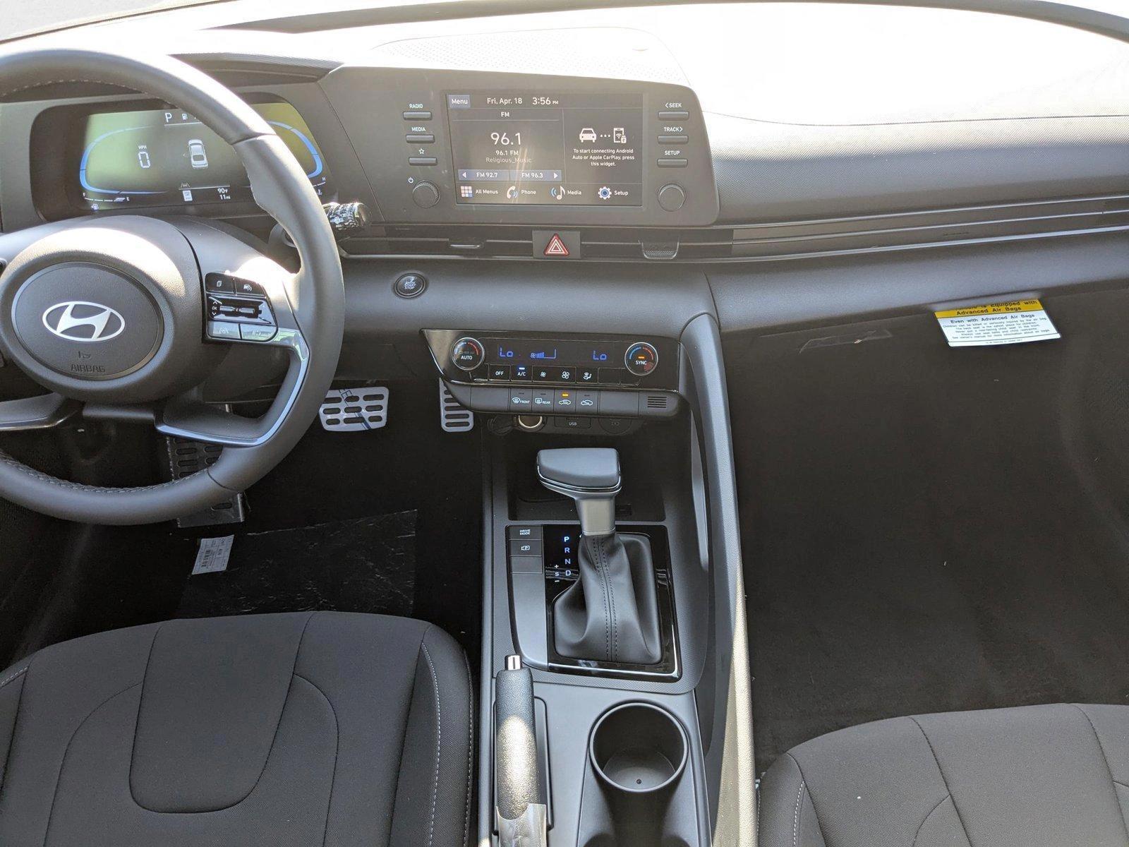 Thumbnail: 2025 Hyundai Elantra - 3