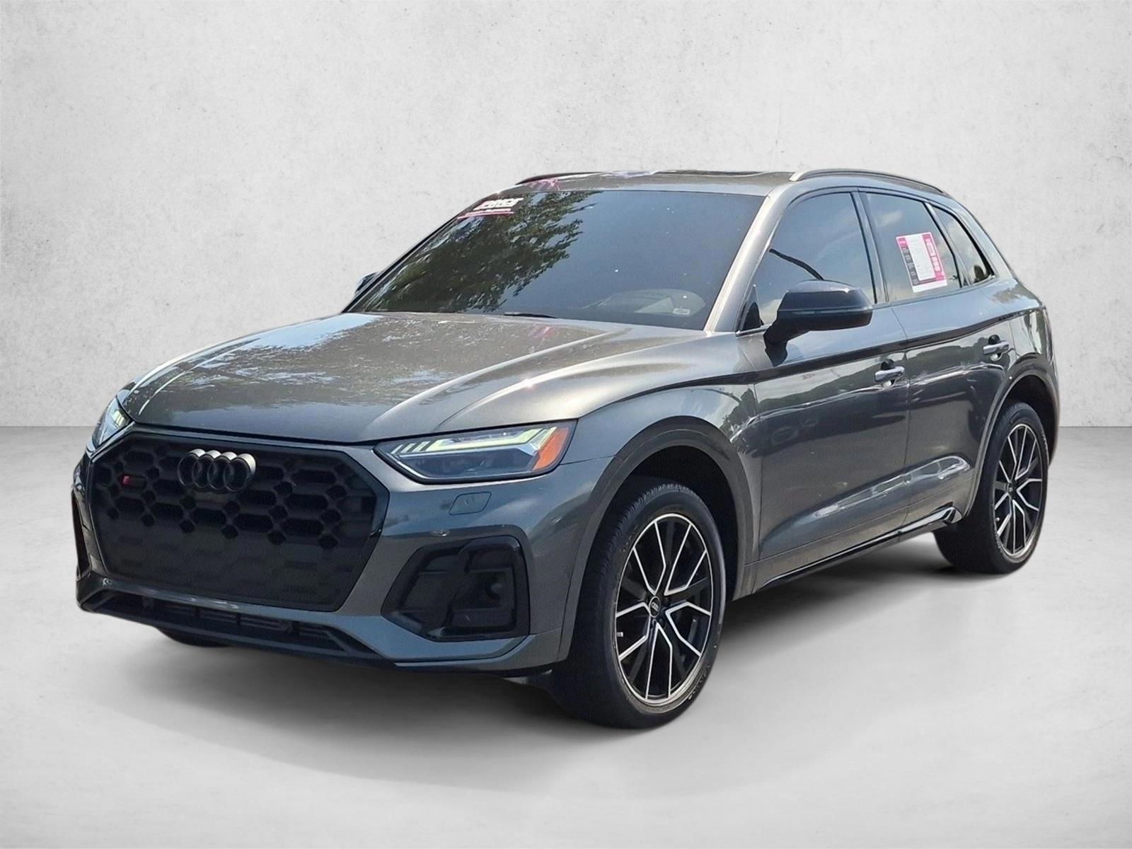 Thumbnail: 2023 Audi SQ5 - 1