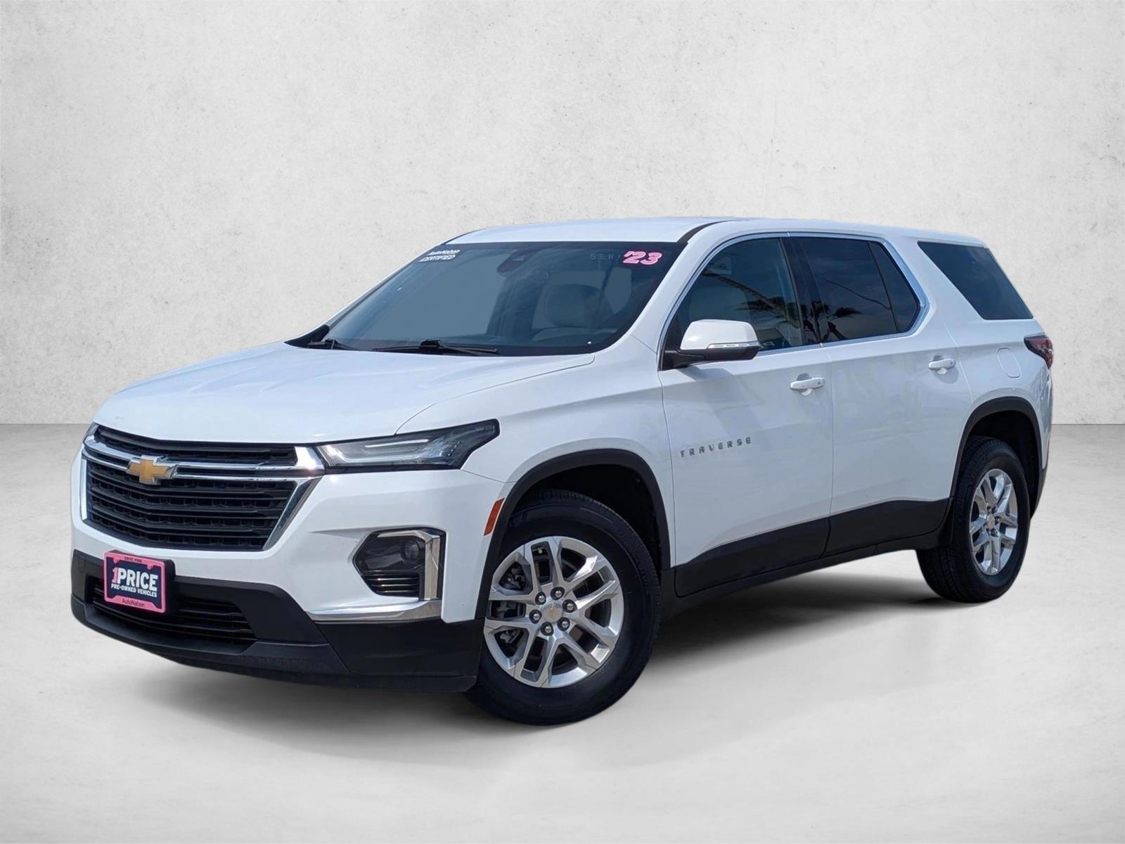 Thumbnail: 2023 Chevrolet Traverse - 1