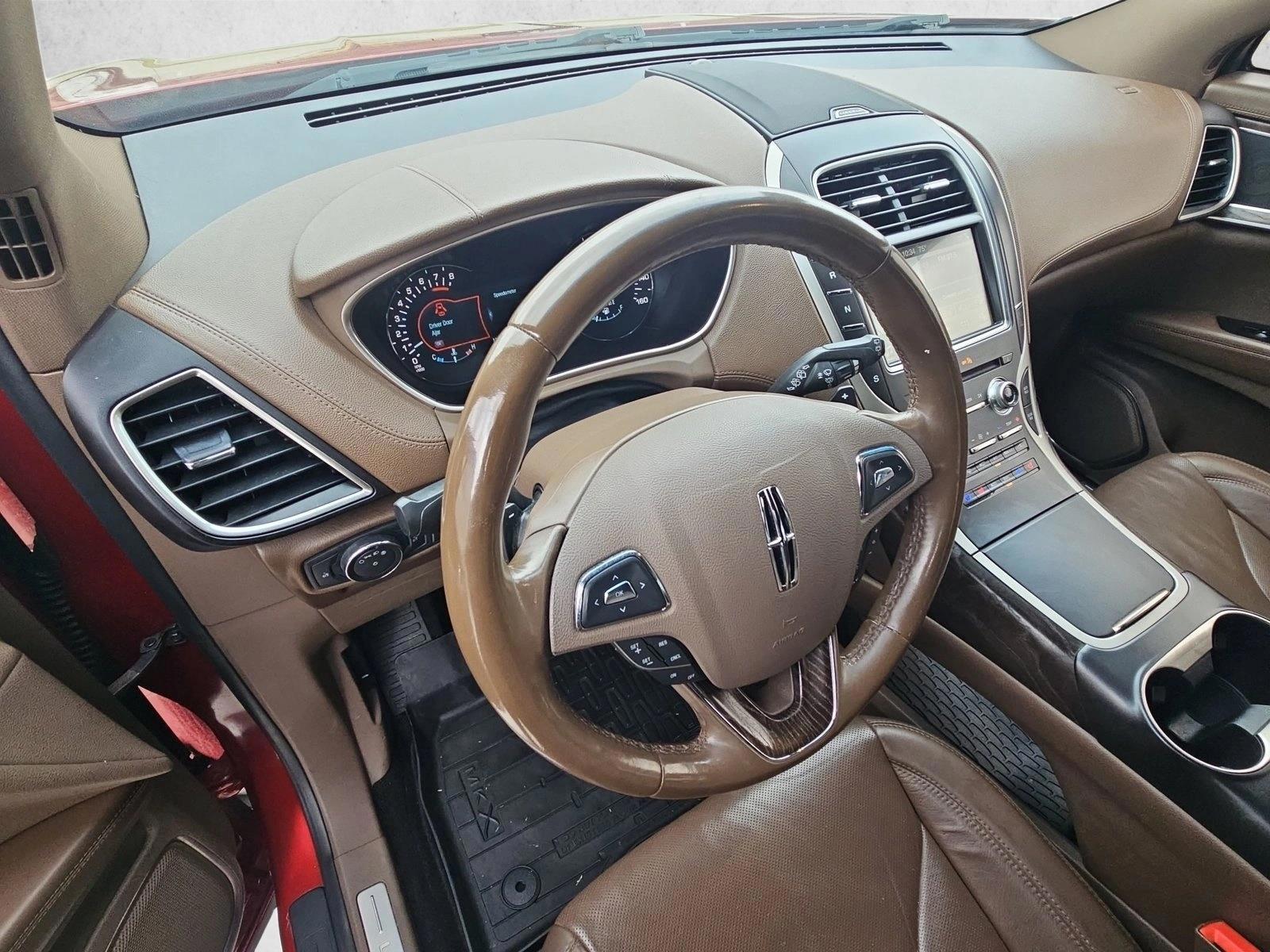 Thumbnail: 2018 Lincoln MKX - 3