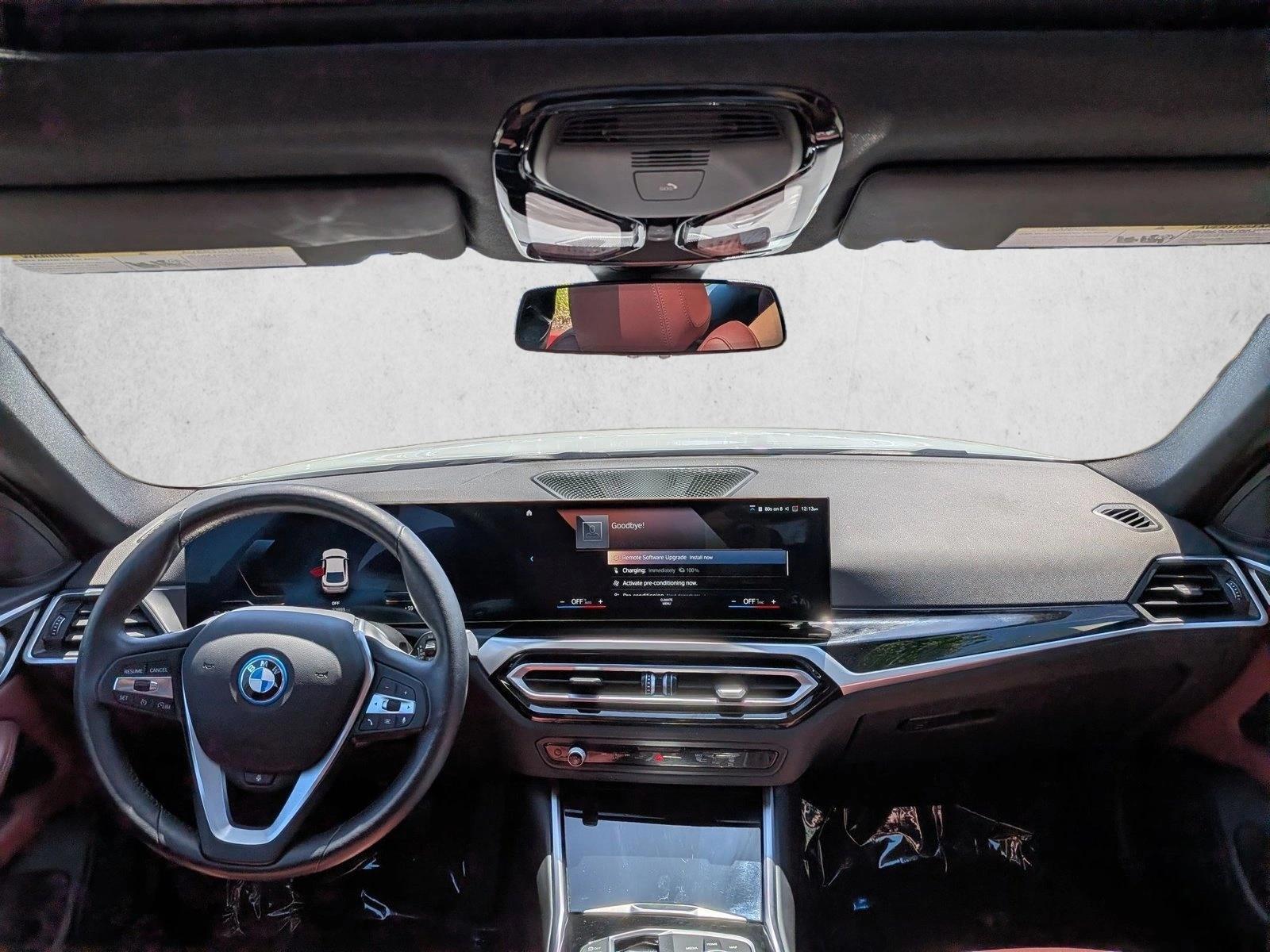 Thumbnail: 2023 BMW i4 - 4