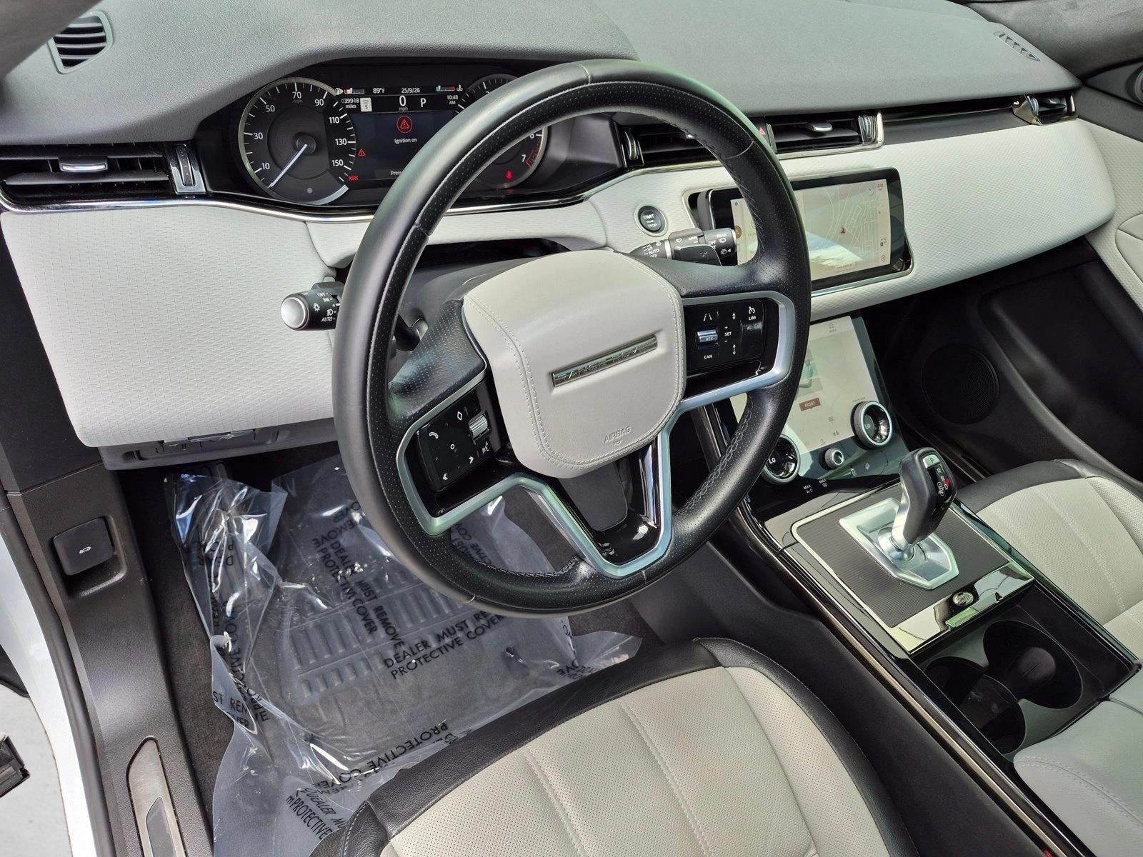 Thumbnail: 2023 Land Rover Range Rover Evoque - 3