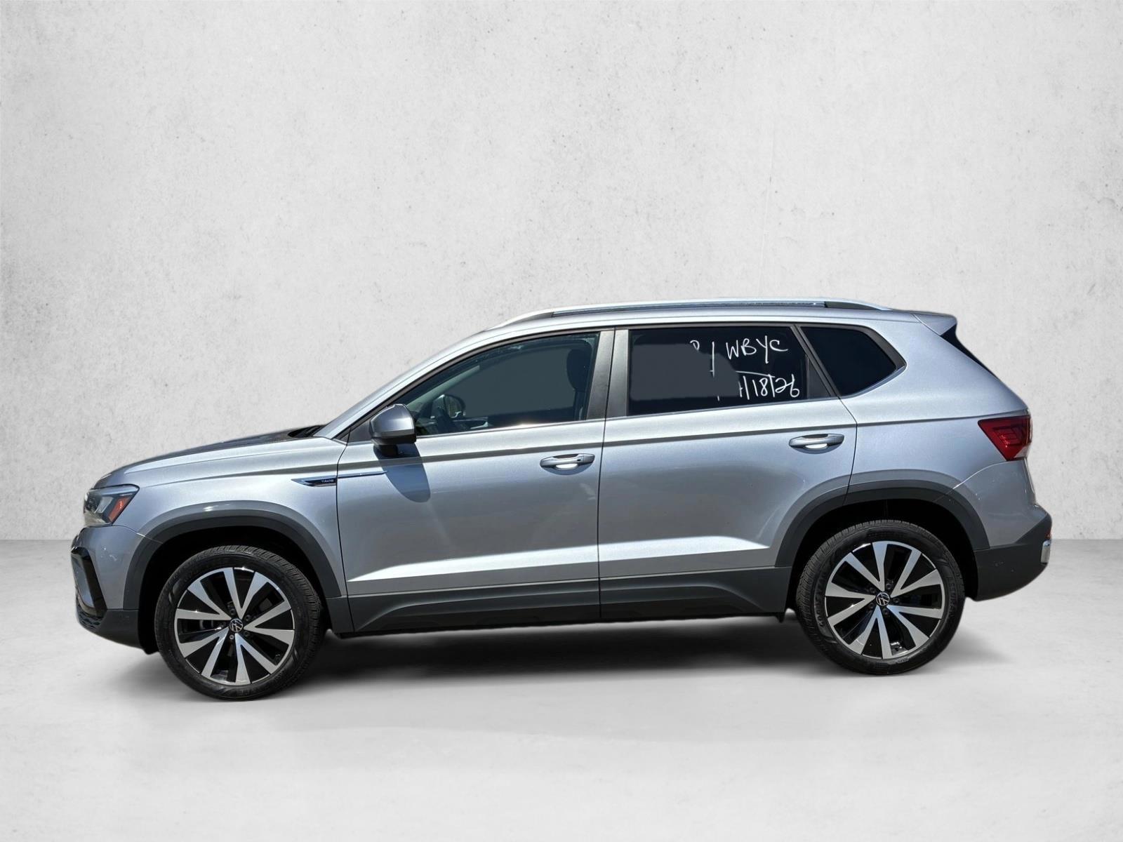 Thumbnail: 2022 Volkswagen Taos - 2