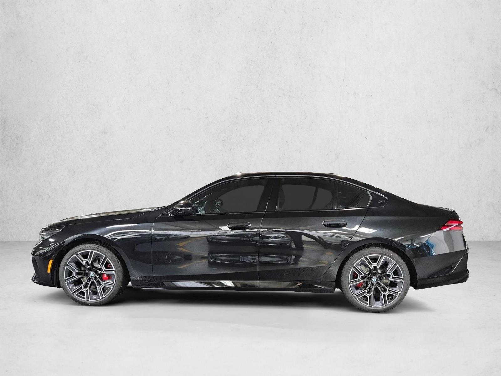 Thumbnail: 2026 BMW 5 Series - 2