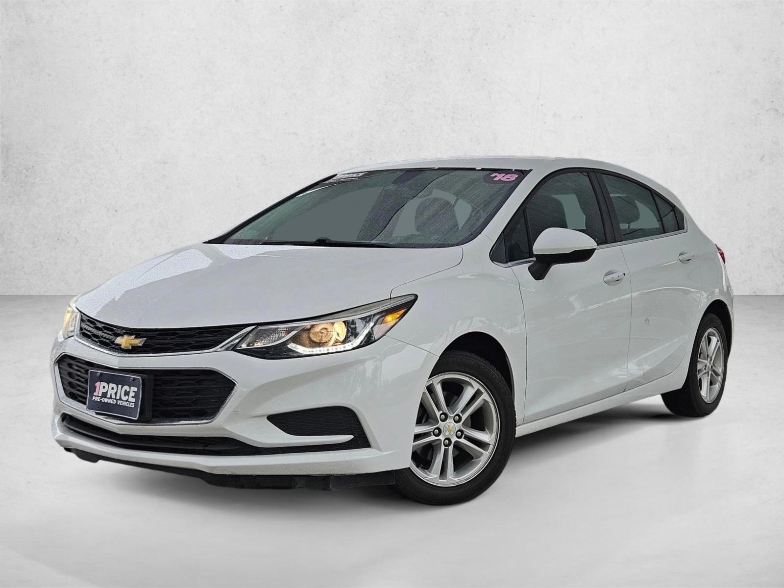 Thumbnail: 2018 Chevrolet Cruze - 1