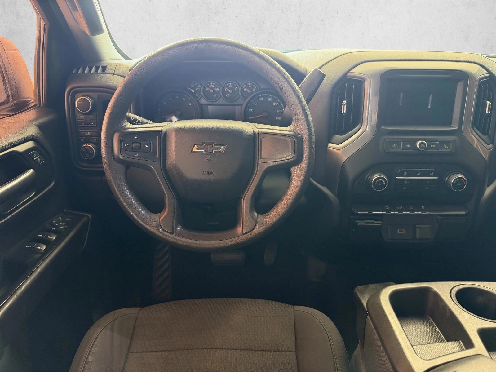 Thumbnail: 2019 Chevrolet Silverado 1500 - 3