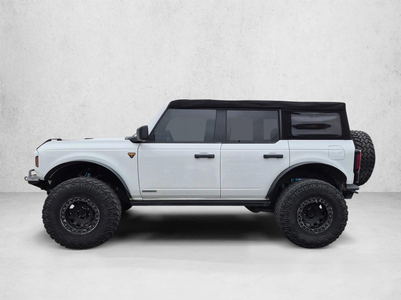 Thumbnail: 2022 Ford Bronco - 2