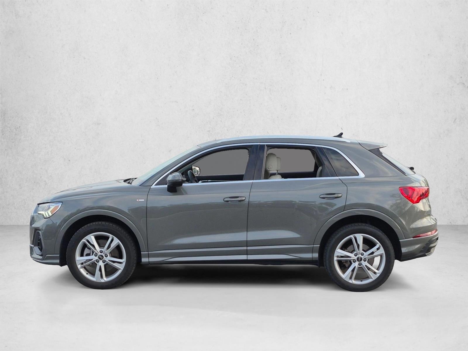 Thumbnail: 2023 Audi Q3 - 2