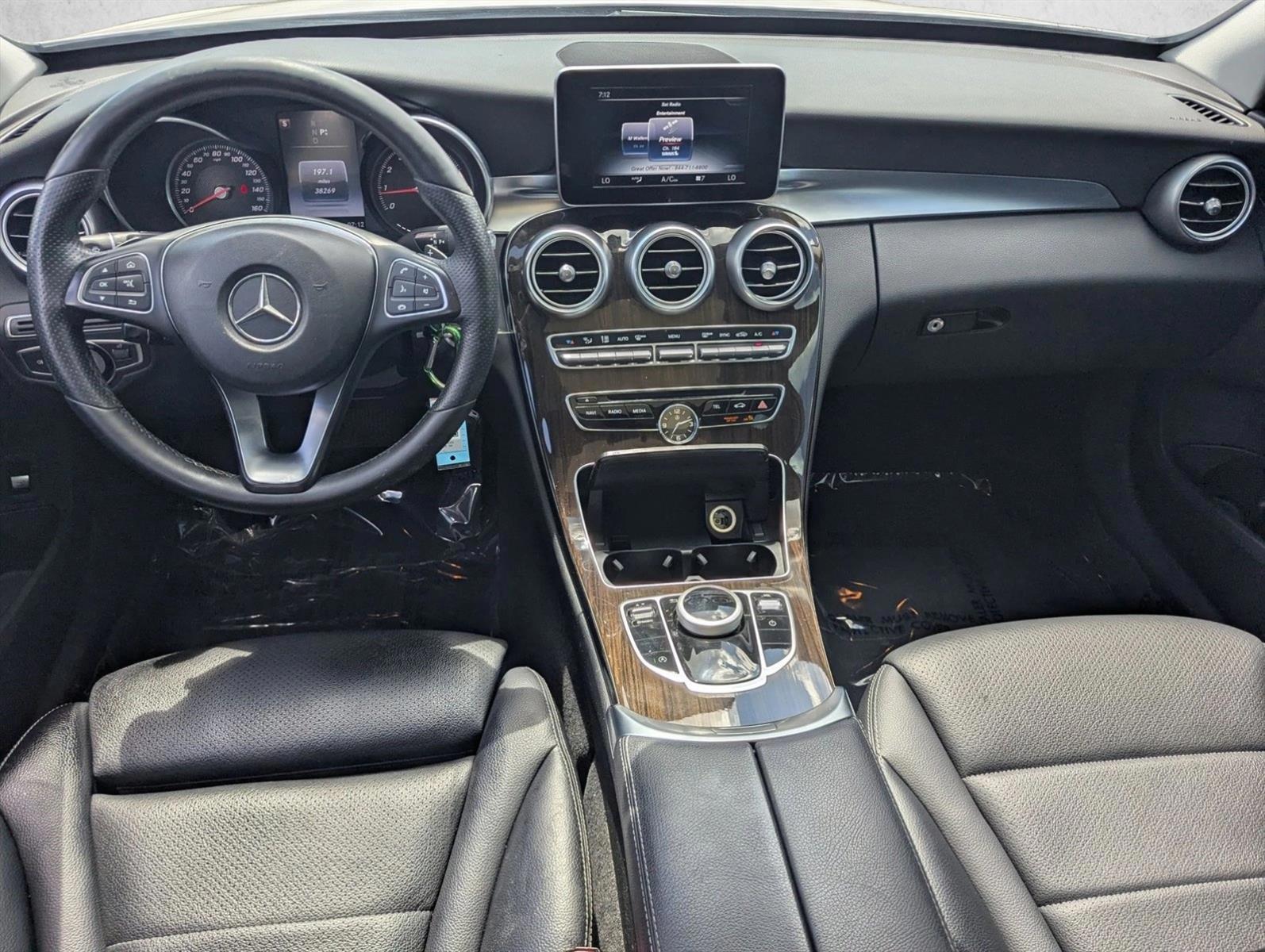Thumbnail: 2017 Mercedes-Benz C-Class - 3