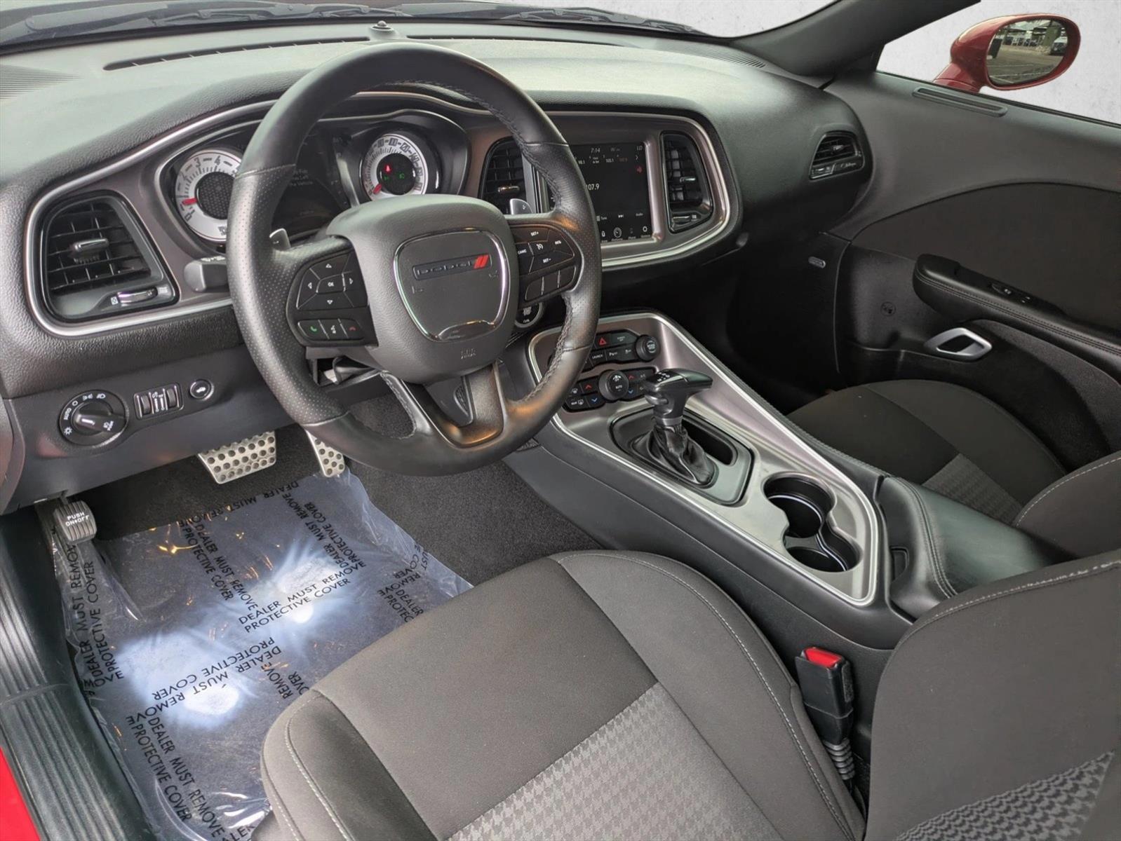 Thumbnail: 2022 Dodge Challenger - 3