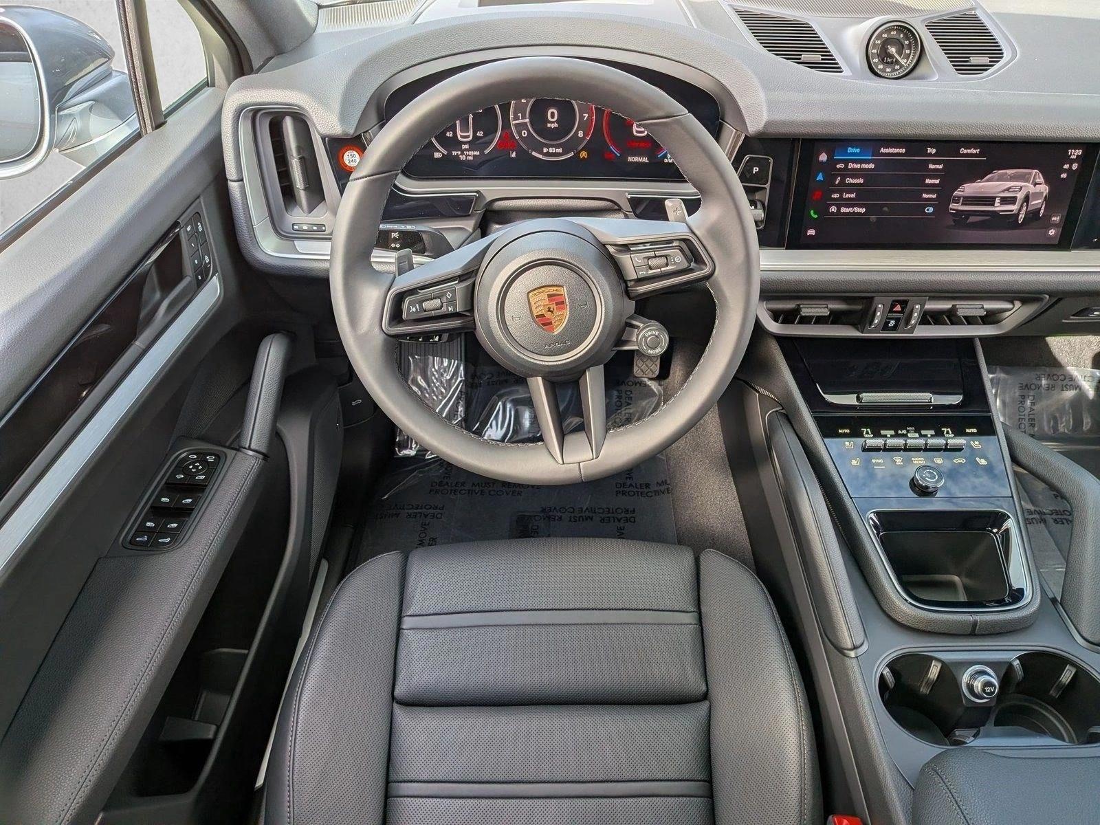 Thumbnail: 2026 Porsche Cayenne - 3