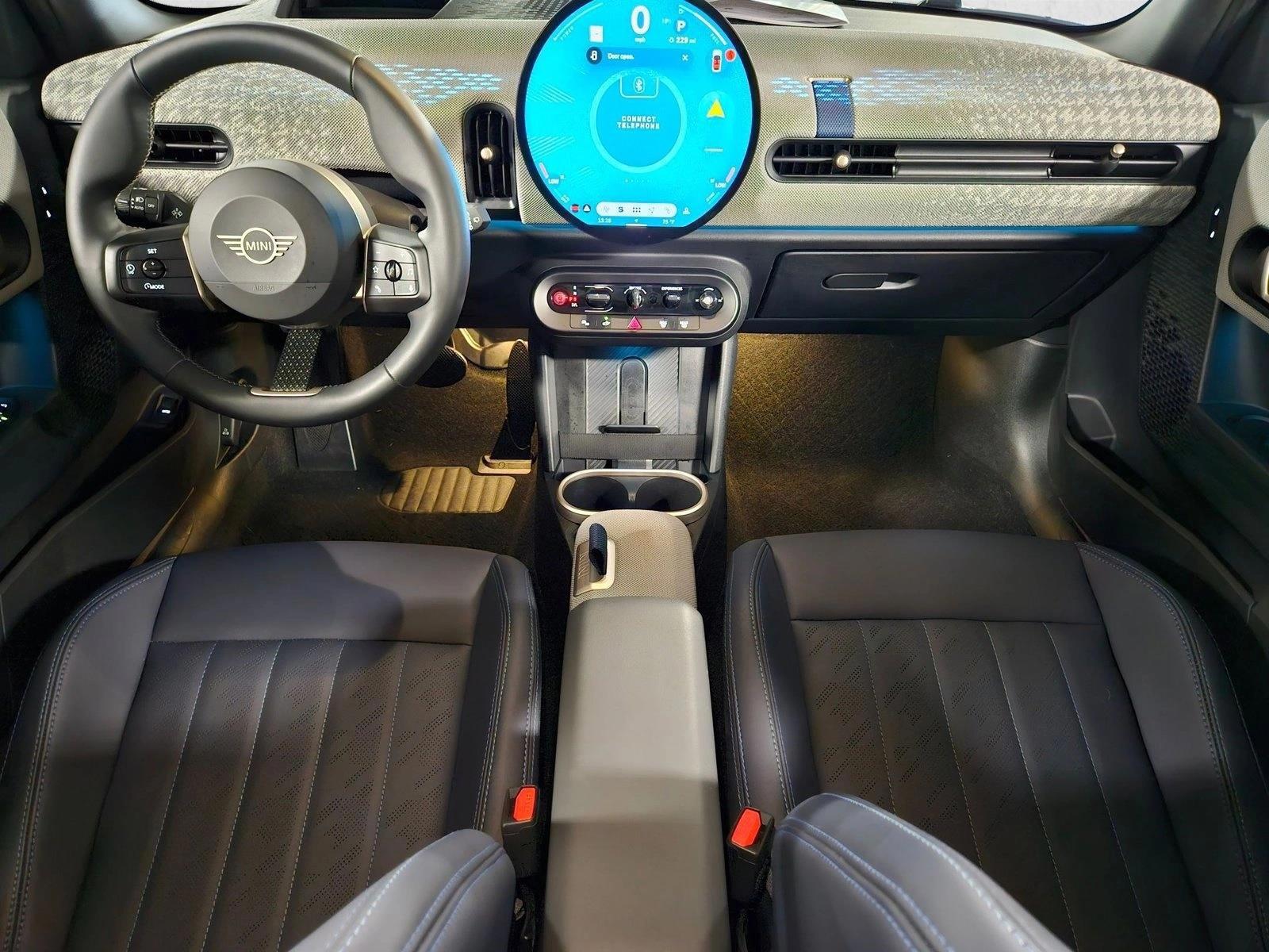 Thumbnail: 2025 MINI Cooper Hardtop - 3