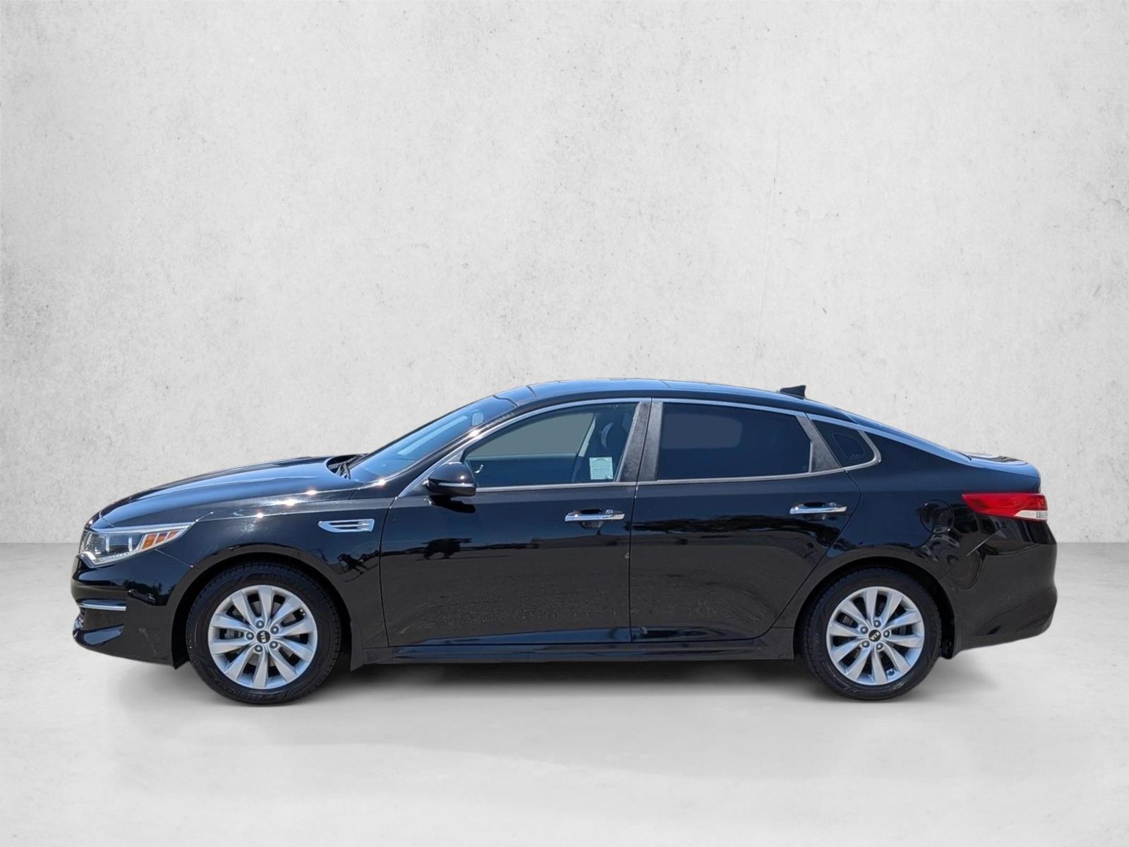 Thumbnail: 2016 Kia Optima - 2