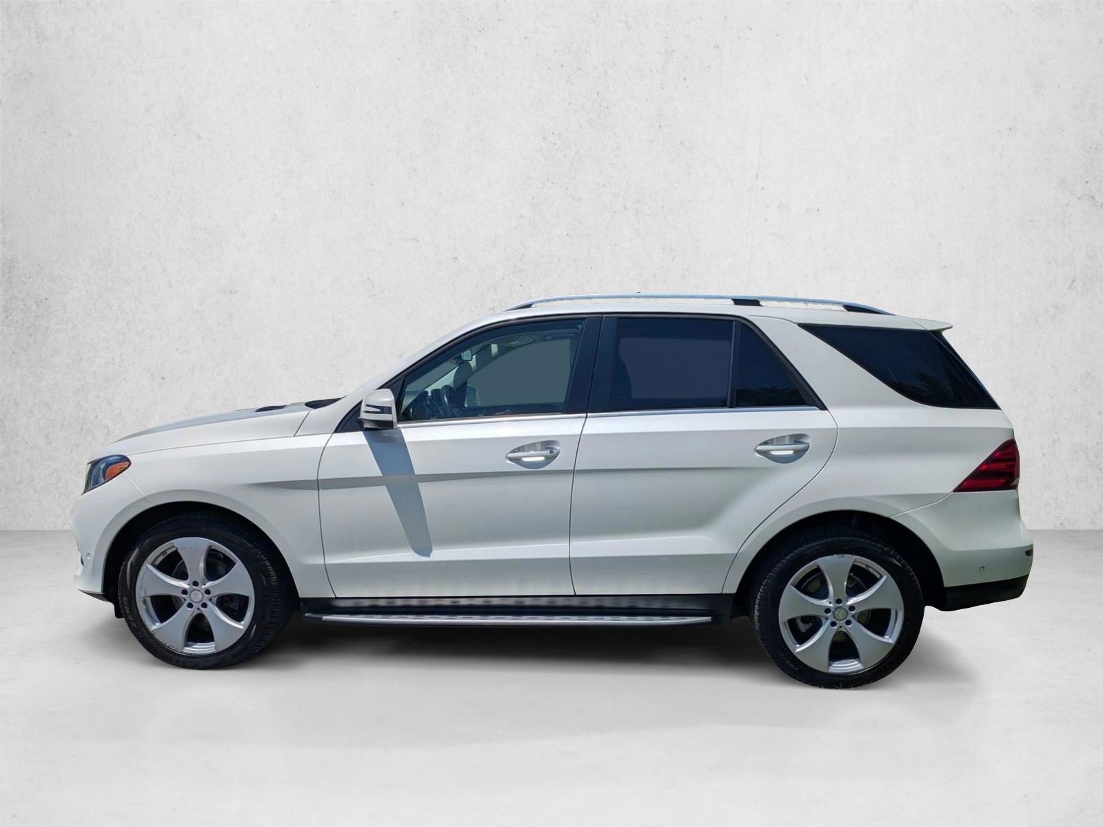 Thumbnail: 2016 Mercedes-Benz GLE - 3