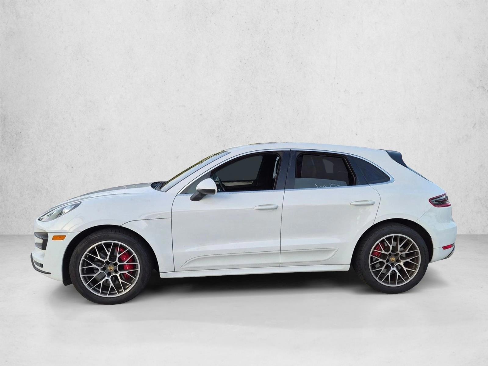 Thumbnail: 2015 Porsche Macan - 2