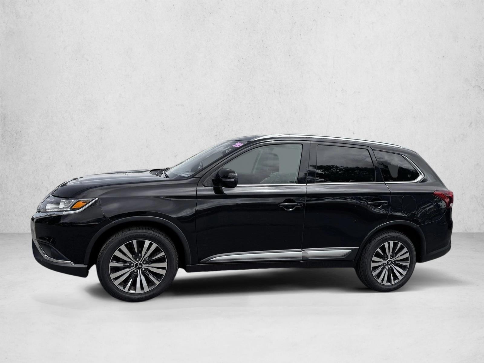 Thumbnail: 2020 Mitsubishi Outlander - 2