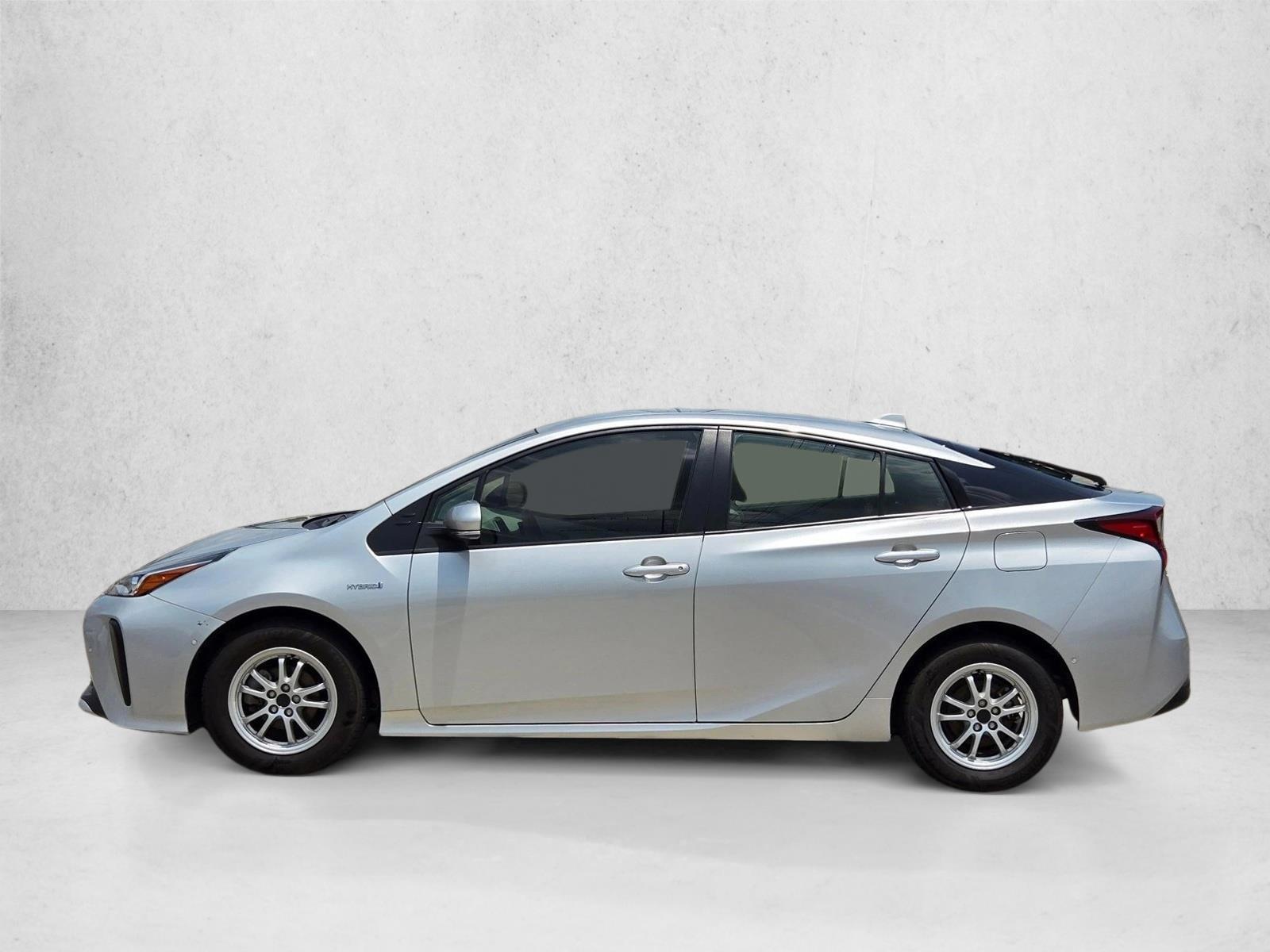 Thumbnail: 2022 Toyota Prius - 2