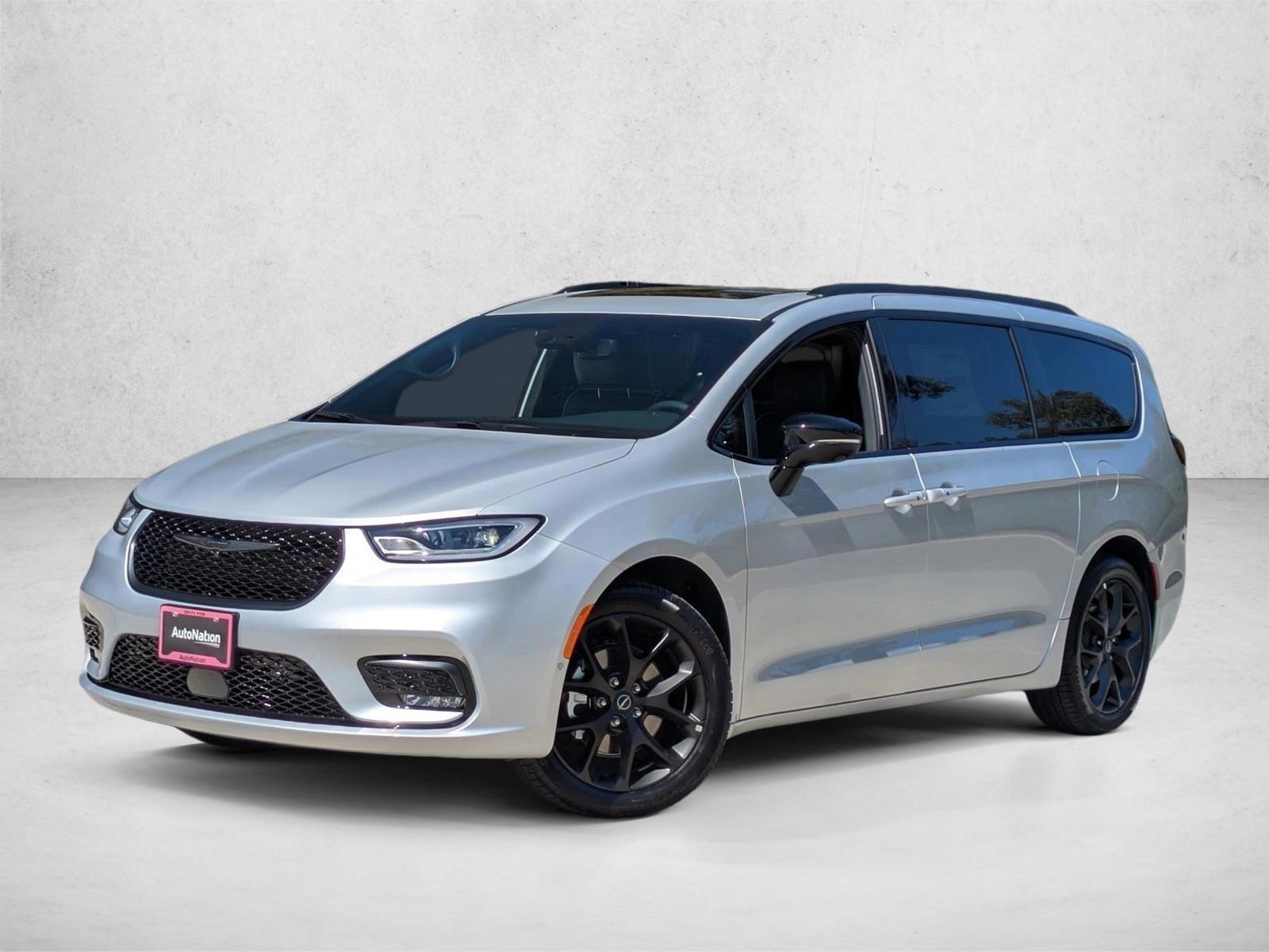 Thumbnail: 2026 Chrysler Pacifica - 1