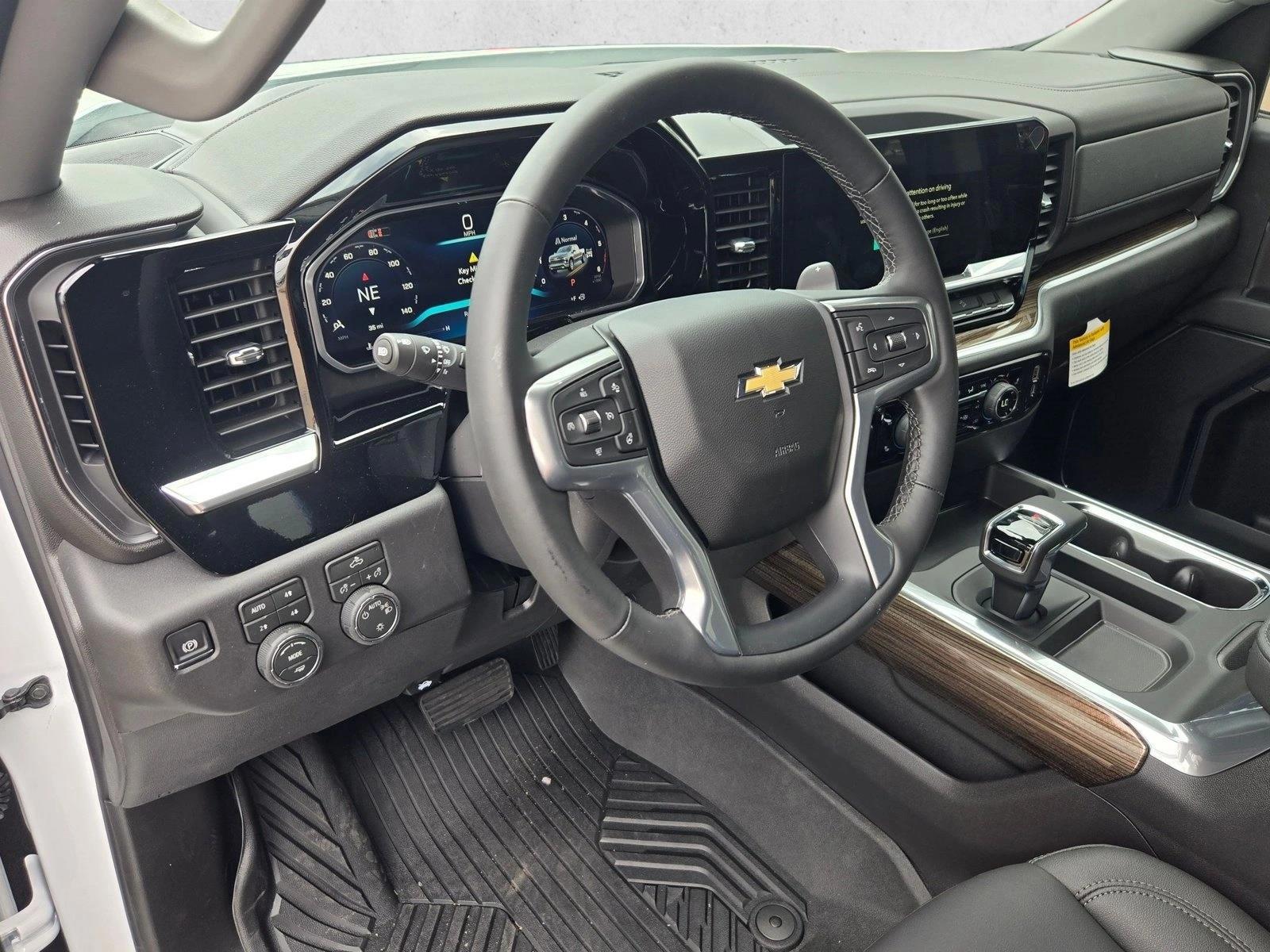 Thumbnail: 2026 Chevrolet Silverado 1500 - 3