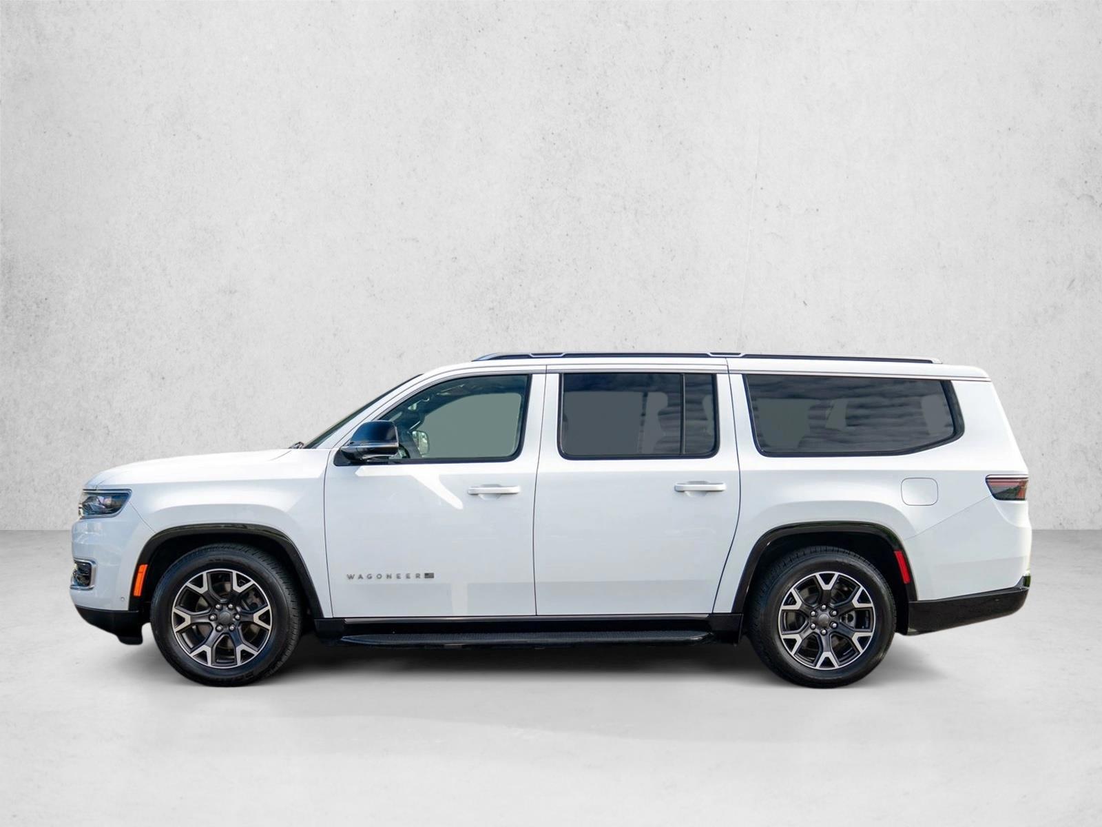 Thumbnail: 2023 Jeep Wagoneer - 2