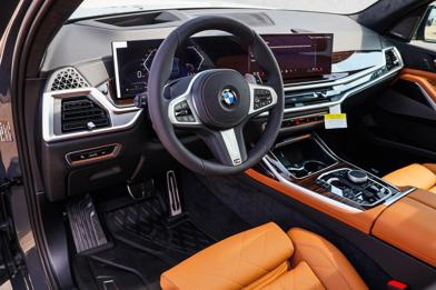 2027 BMW X7