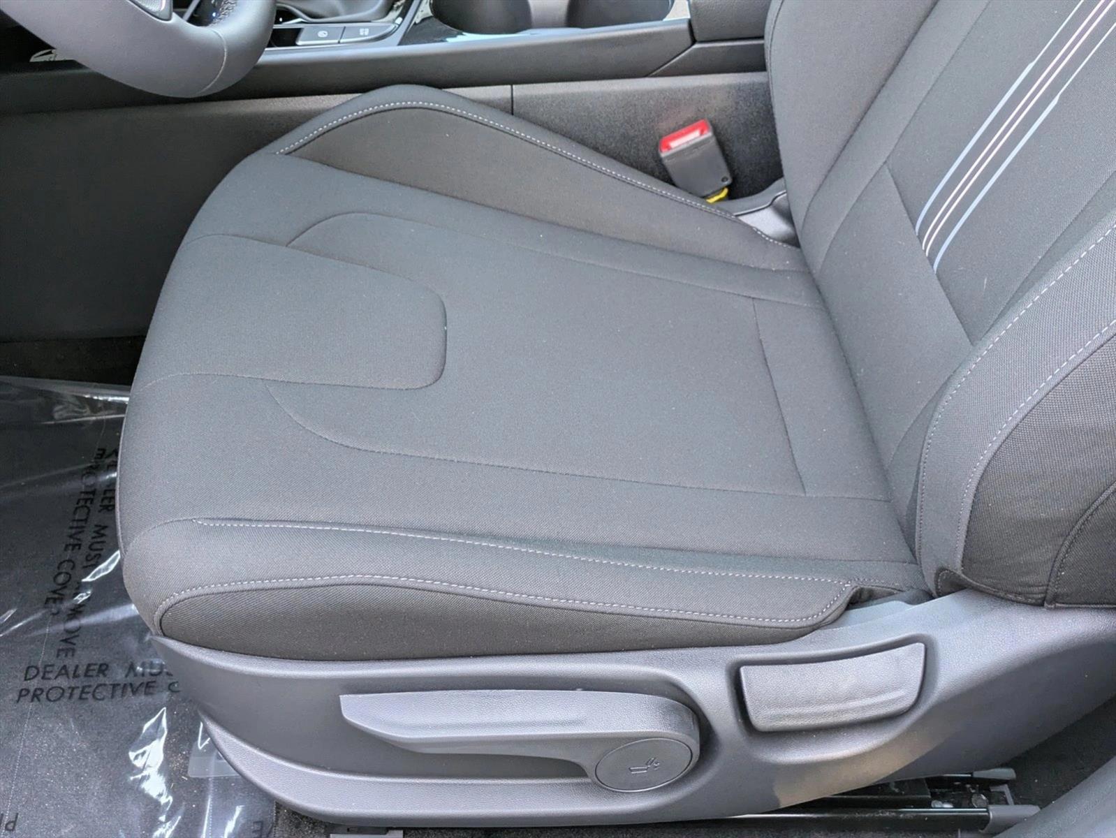 Thumbnail: 2026 Hyundai Elantra - 3
