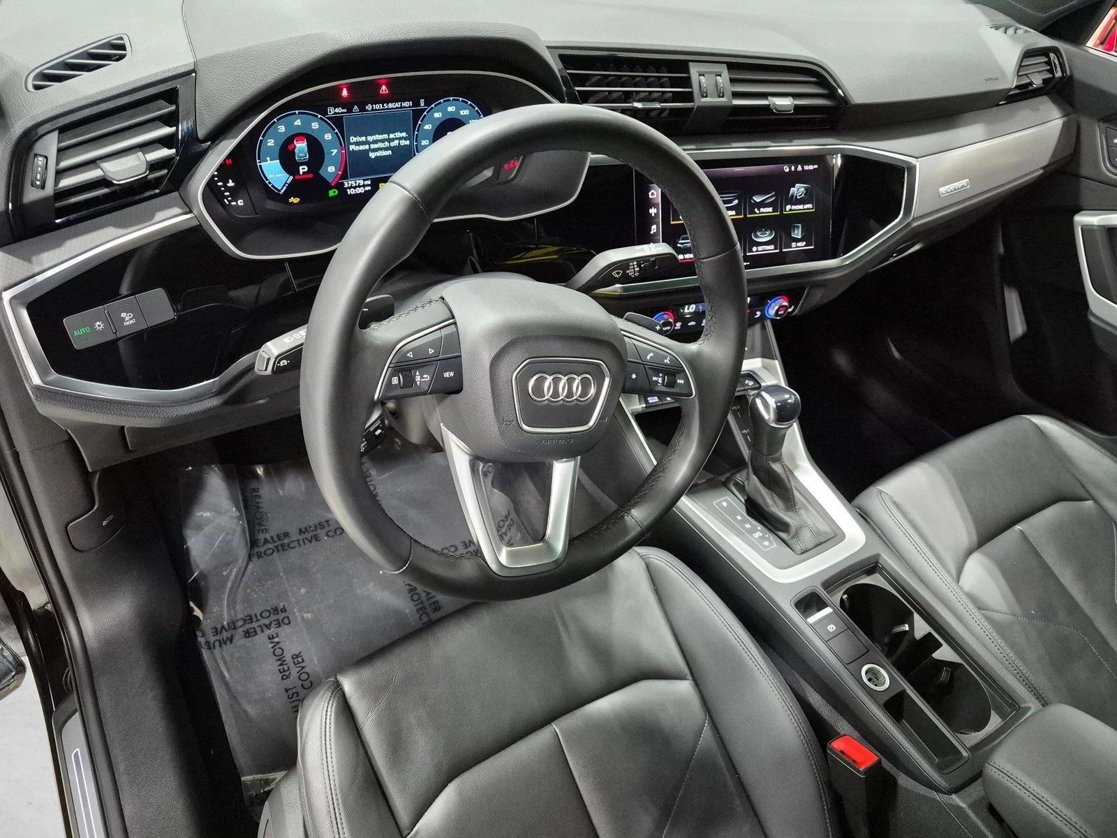 Thumbnail: 2025 Audi Q3 - 3