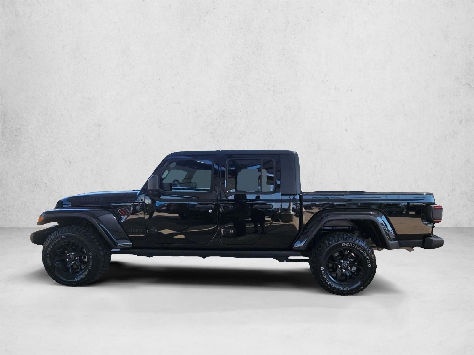 Thumbnail: 2024 Jeep Gladiator - 2