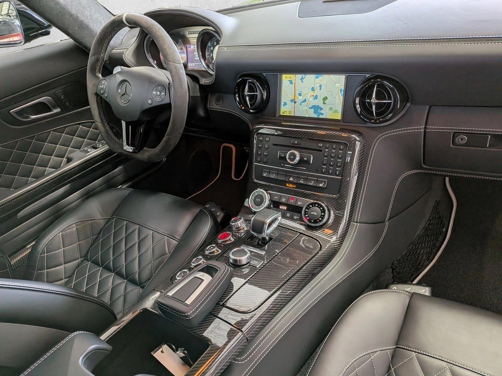 Thumbnail: 2015 Mercedes-Benz AMG GT - 4
