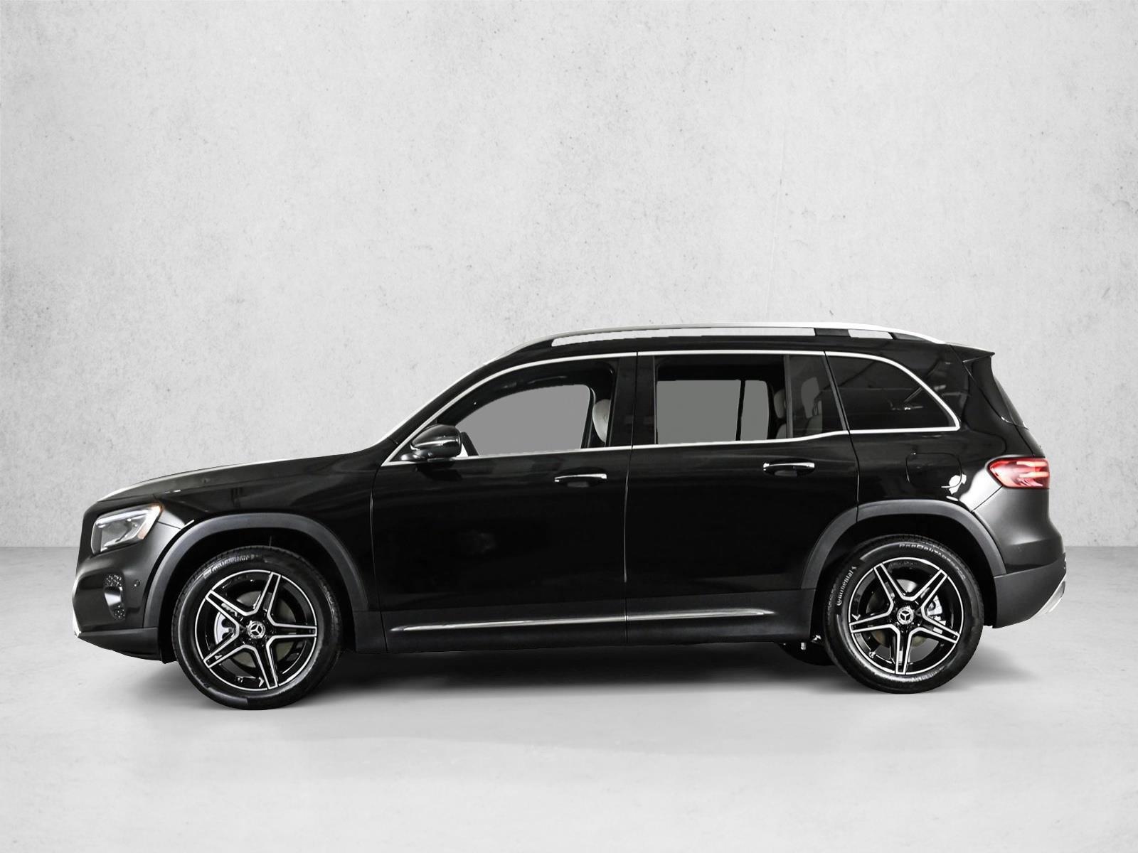 Thumbnail: 2026 Mercedes-Benz GLB - 2