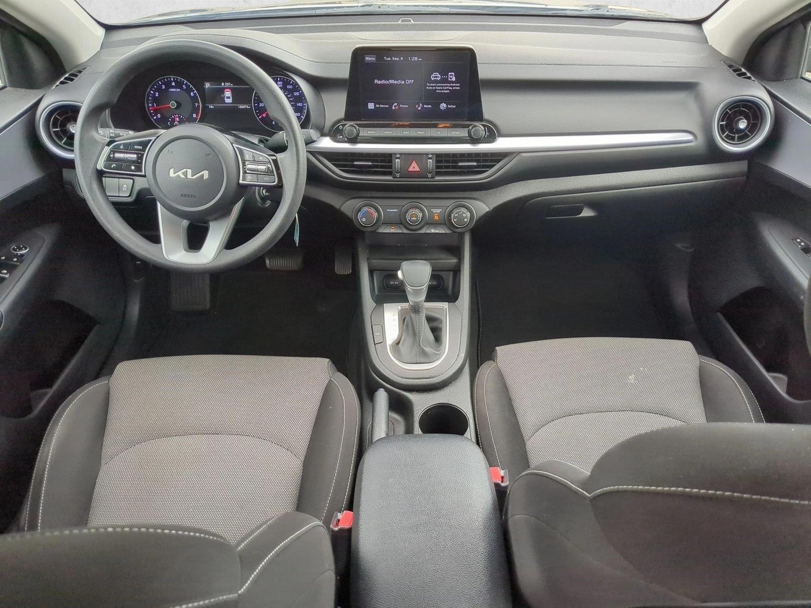 Thumbnail: 2022 Kia Forte - 3
