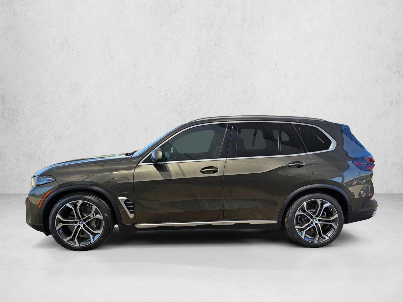 Thumbnail: 2026 BMW X5 - 2