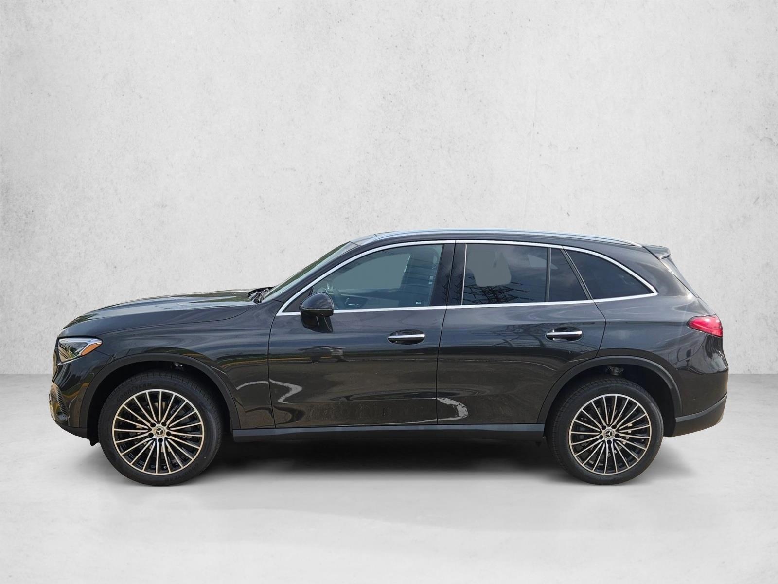 Thumbnail: 2026 Mercedes-Benz GLC - 2