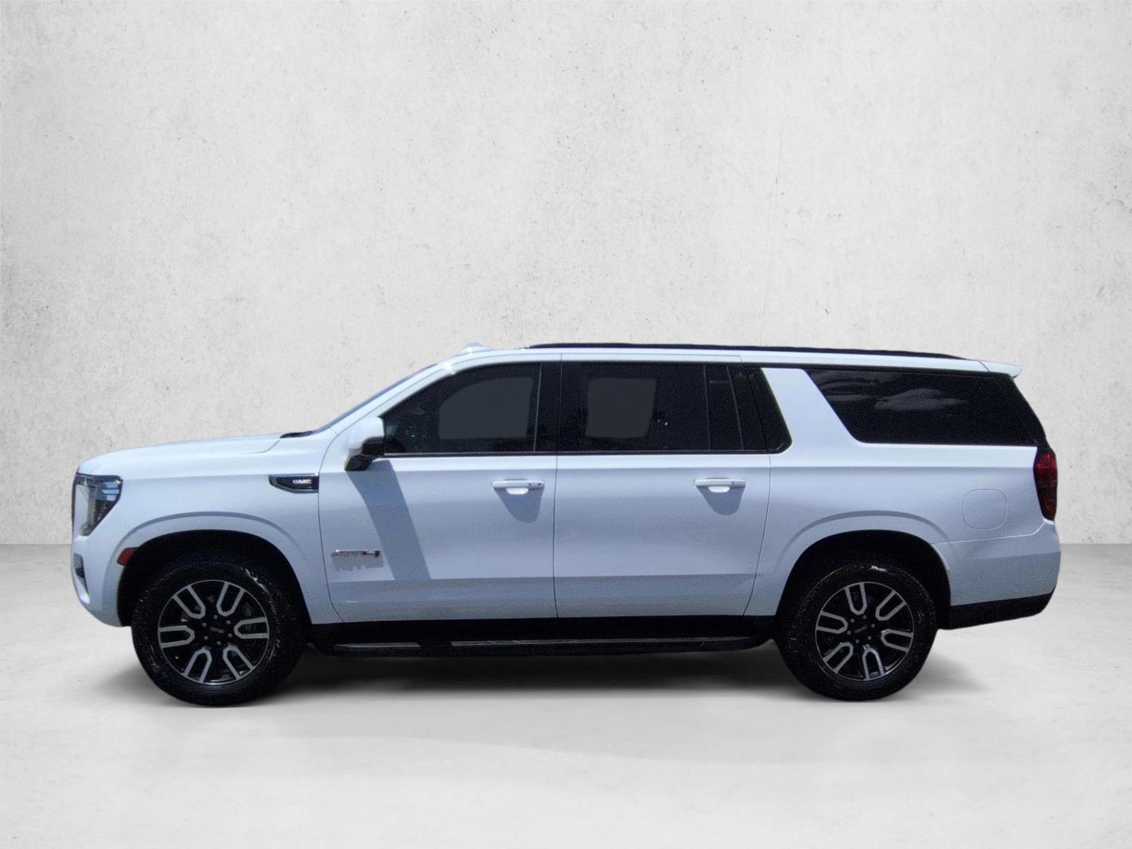 Thumbnail: 2022 GMC Yukon XL - 3
