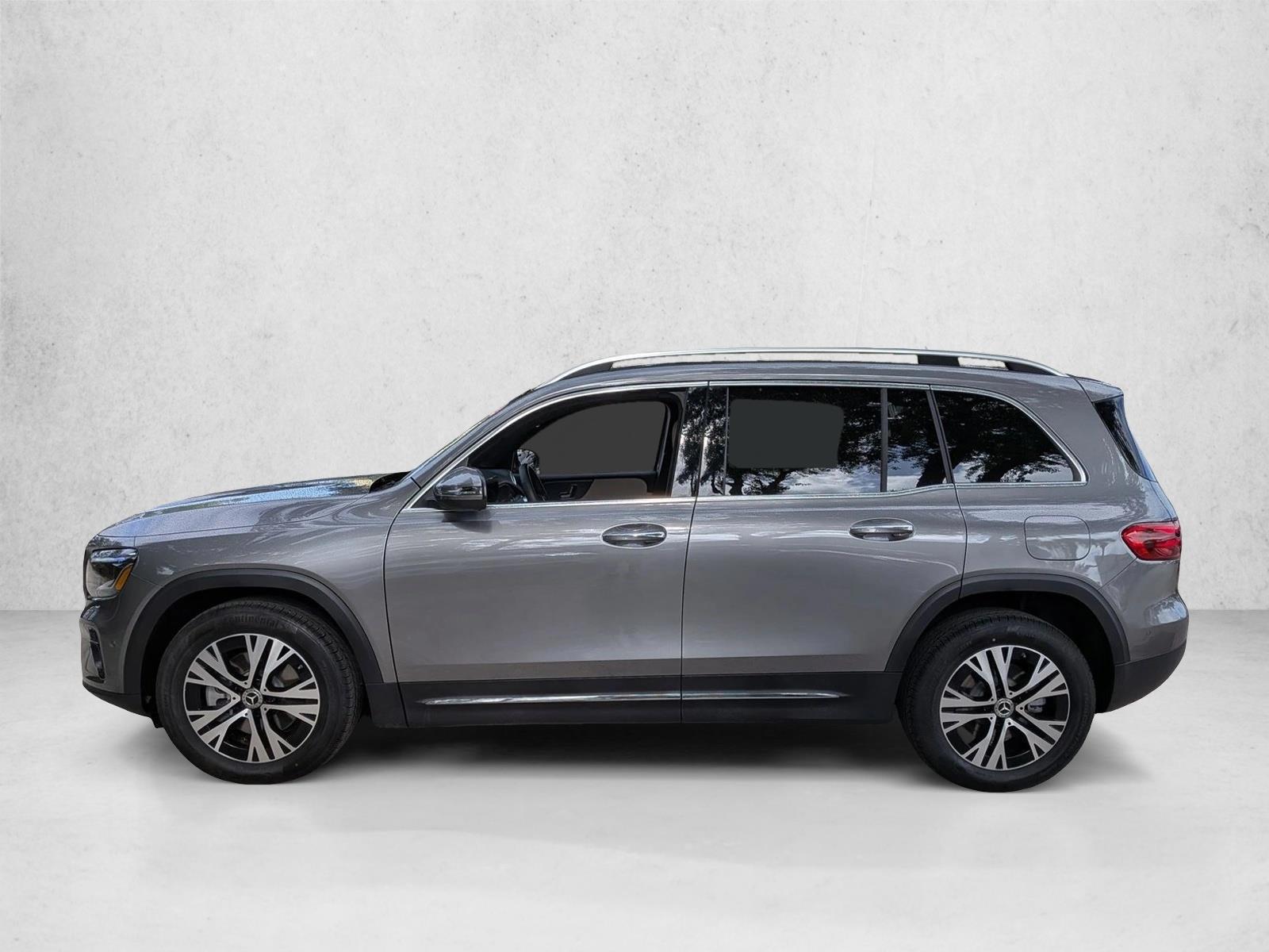Thumbnail: 2026 Mercedes-Benz GLB - 2