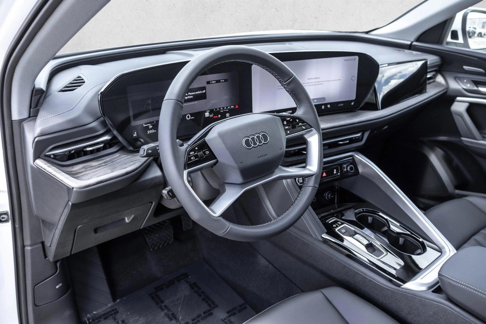 Thumbnail: 2026 Audi Q5 - 3