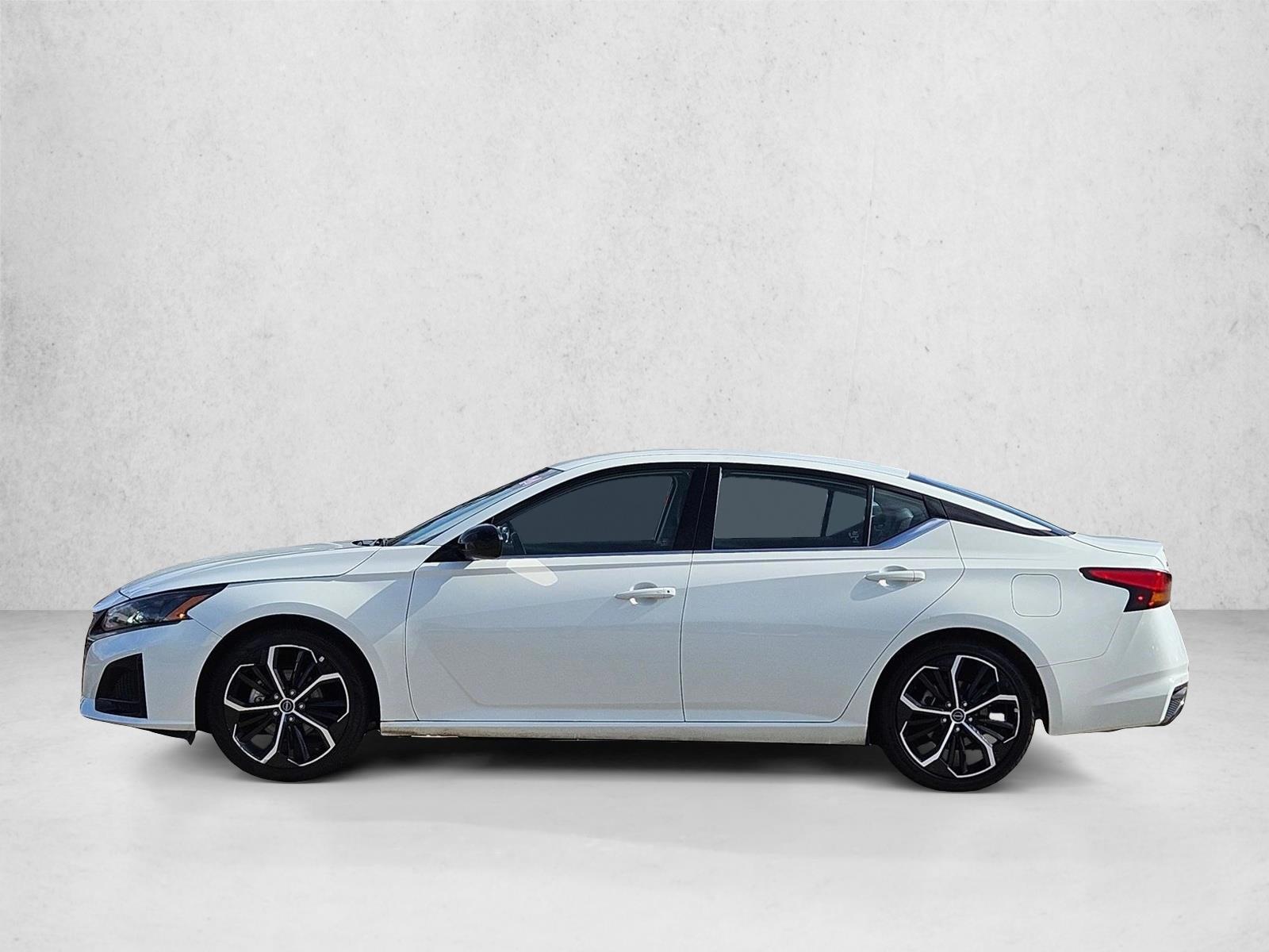 Thumbnail: 2024 Nissan Altima - 2