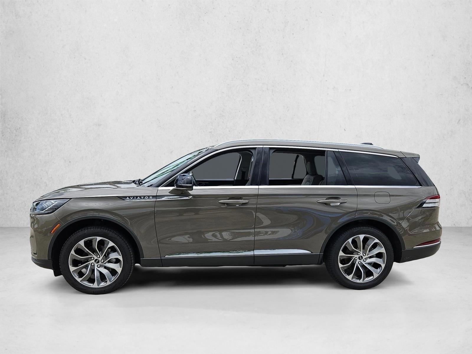 Thumbnail: 2025 Lincoln Aviator - 2