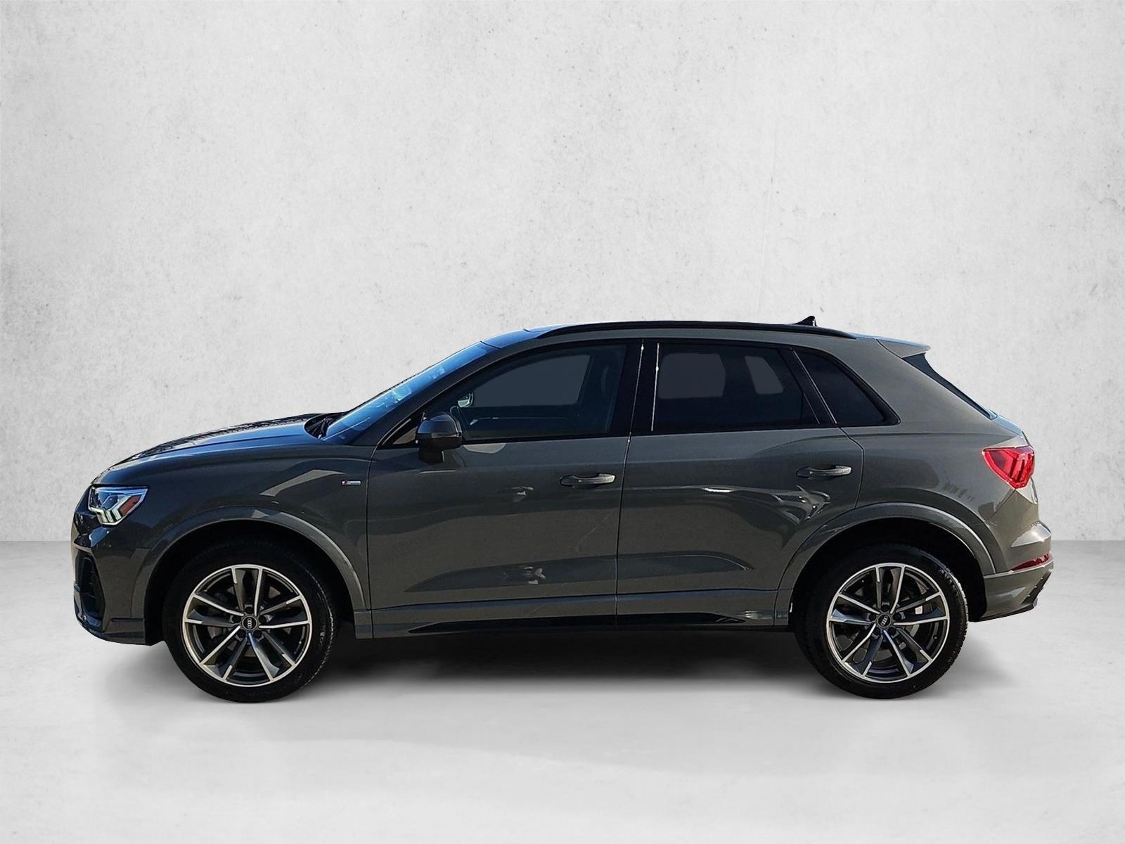 Thumbnail: 2023 Audi Q3 - 2
