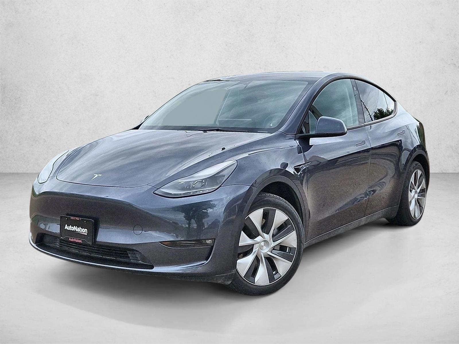 2023 Tesla Model Y Long Range Dual Motor All-Wheel Drive's photo