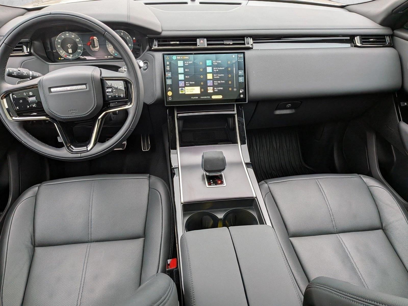 Thumbnail: 2026 Land Rover Range Rover Velar - 3