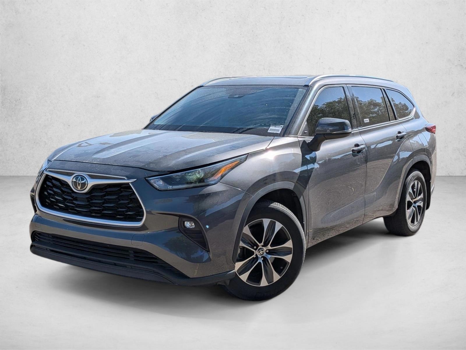 Thumbnail: 2021 Toyota Highlander - 1