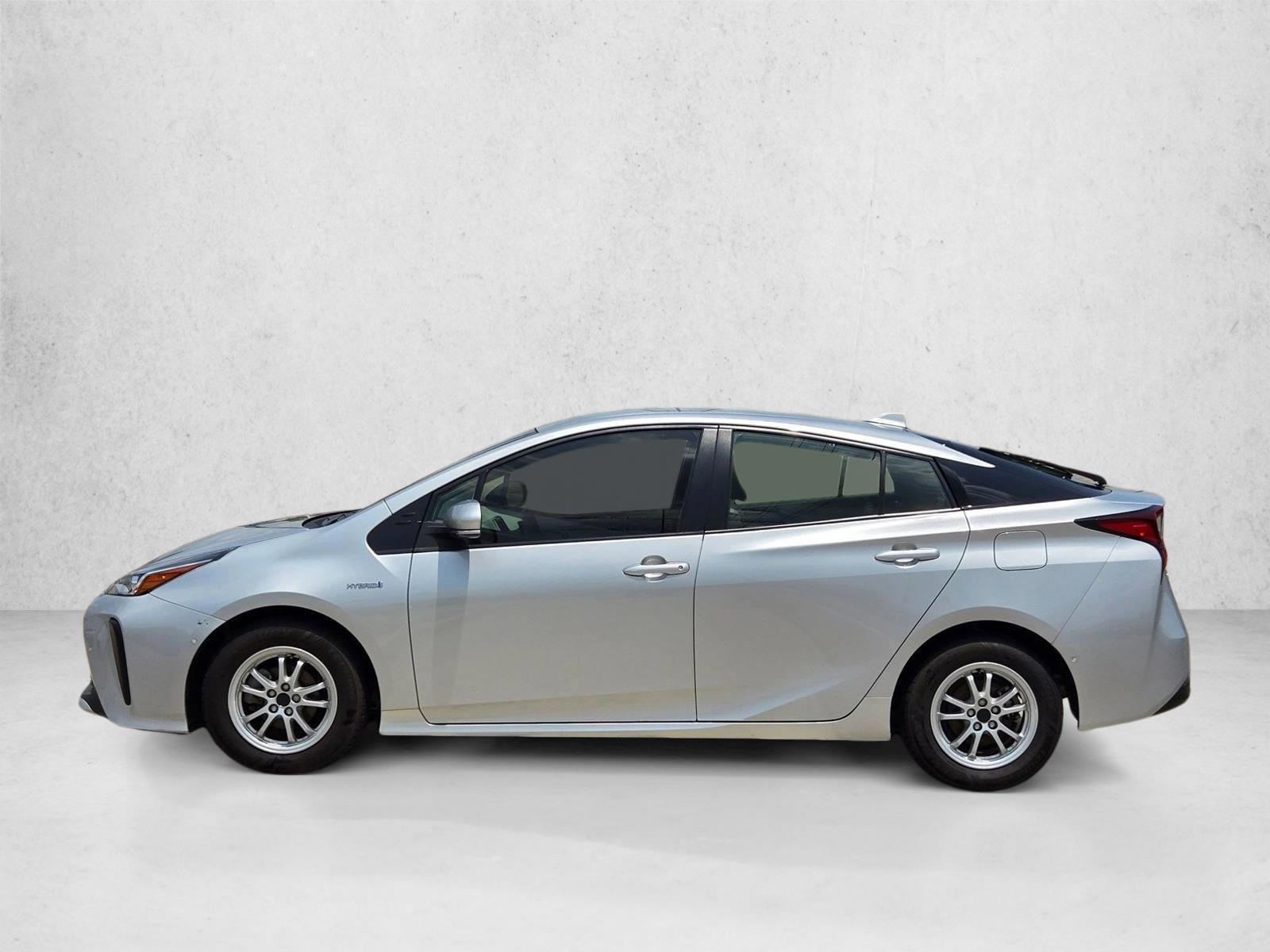 Thumbnail: 2022 Toyota Prius - 2