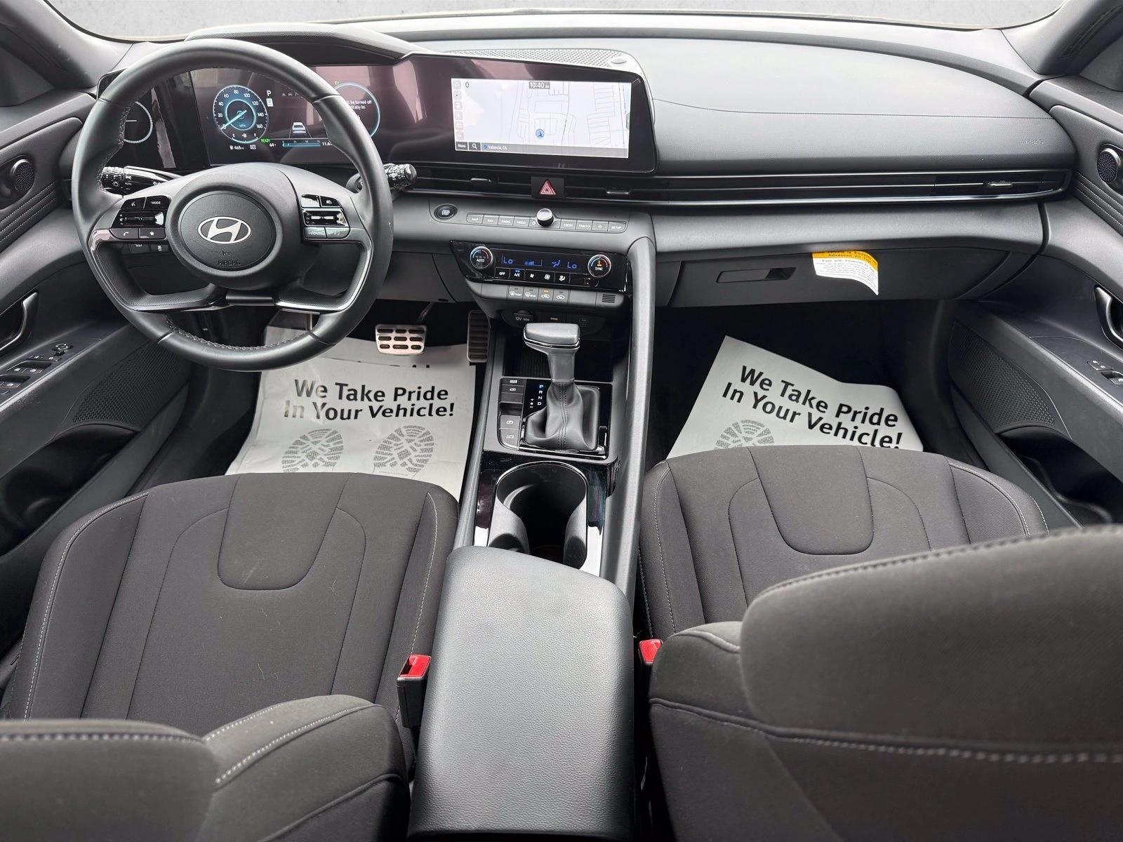 Thumbnail: 2025 Hyundai Elantra - 3